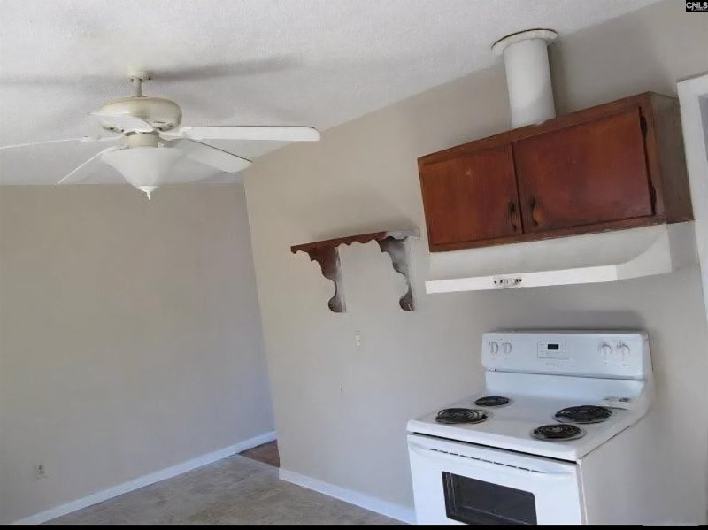 Property image 3 of 2956 Dell Drive in Starlite, Columbia, SC 29209