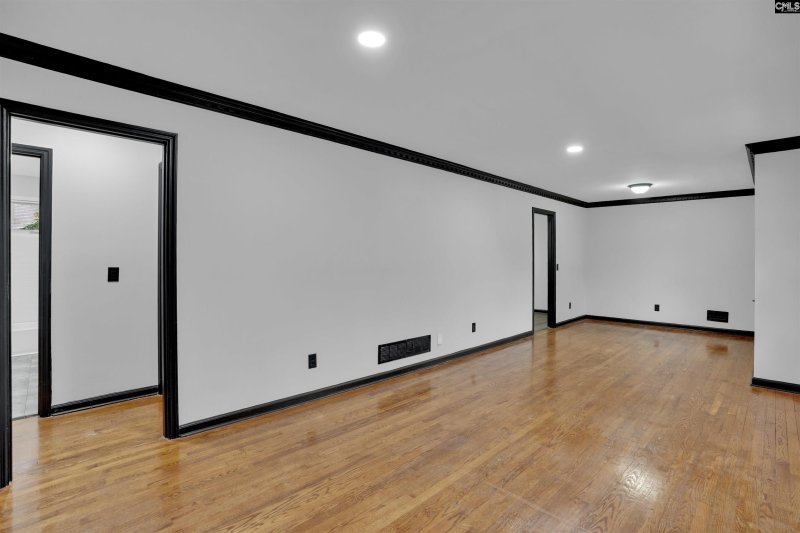 Property image 5 of 1932 Greenwyche Avenue in Pine Valley, Columbia, SC 29210