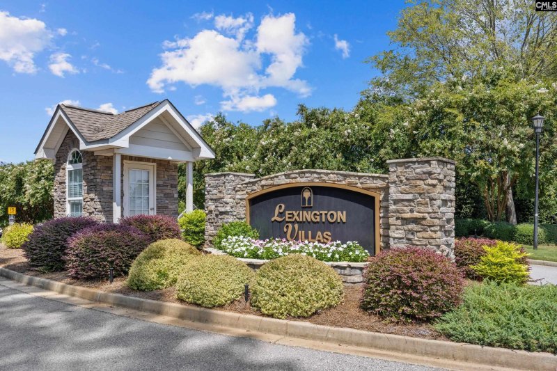 Property image 2 of 1704 Laryn Lane in Lexington Villas, Lexington, SC 29072