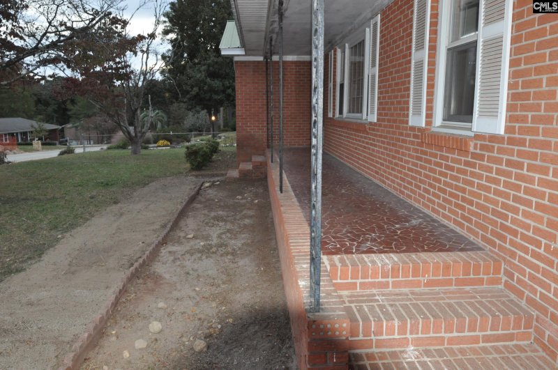 Property image 4 of 912 Natchez Trail in Saluda River Estates, West Columbia, SC 29169