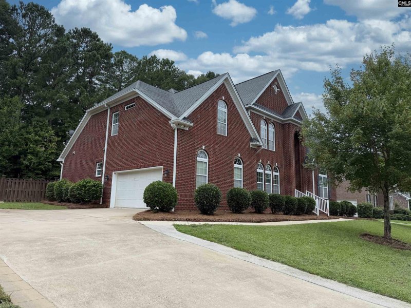 Property image 3 of 108 Black Walnut Drive in Woodside Farms, Lexington, SC 29072