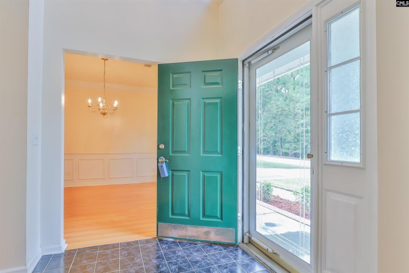 Property image 4 of 121 Pond Oak Lane in Chestnut Hill Plantation, Columbia, SC 29212