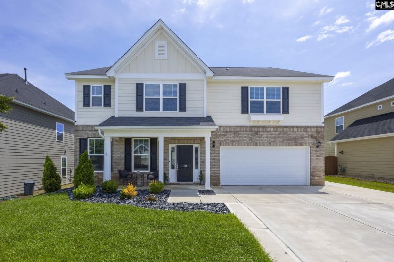 Property image 2 of 1318 Portrait Hill Drive in Portrait Hill, Chapin, SC 29036