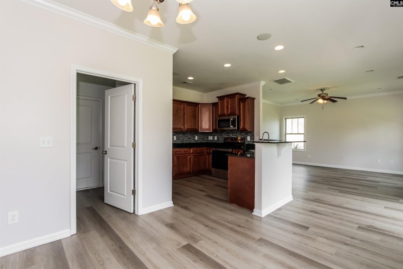 Property image 5 of 129 Hillock Court in Summer Knoll, Lexington, SC 29073