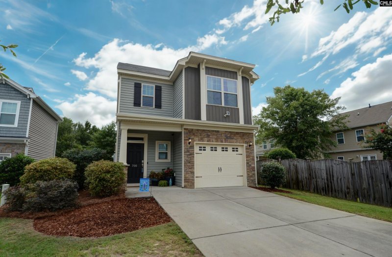 Property image 2 of 700 Blackjack Court in Oakwood Commons, West Columbia, SC 29169
