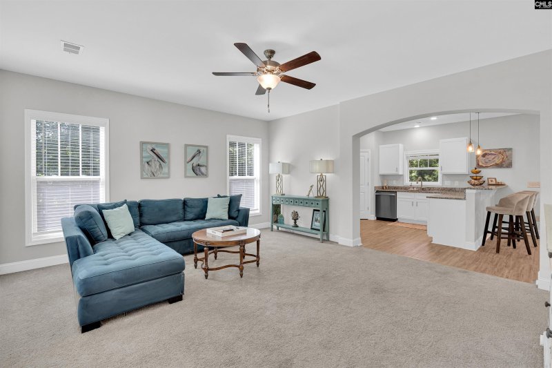 Property image 3 of 128 Jamestowne Court in Hollingsworth Estates, Lexington, SC 29072