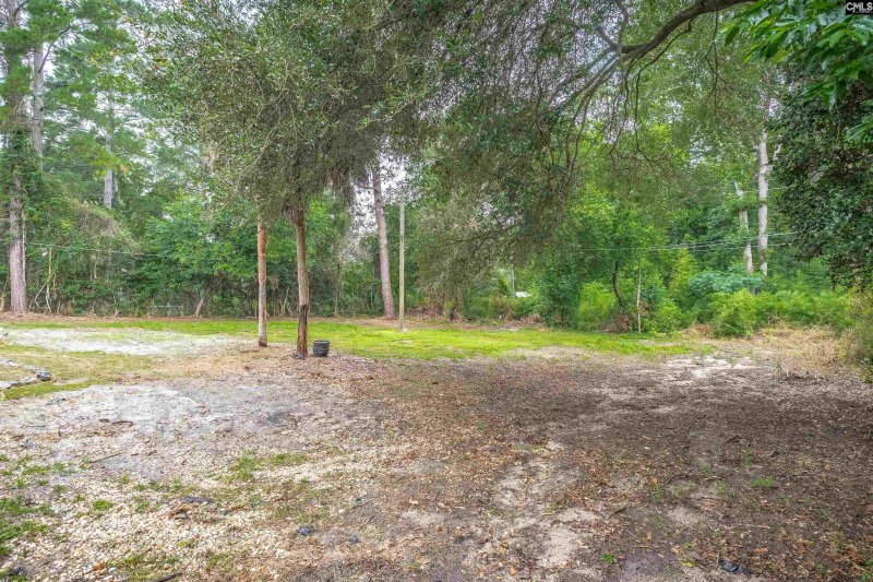 Property image 5 of 6923 Wedgefield Road in Brookfield, Columbia, SC 29206