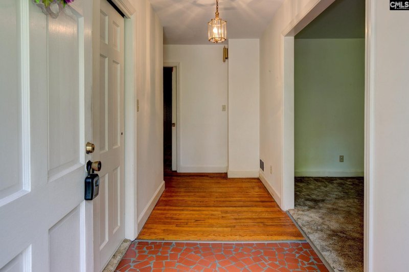 Property image 3 of 1929 Brook Drive in Kirkover Hills, Camden, SC 29020-9999