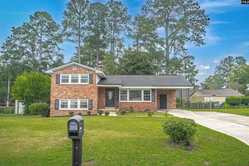 Property image 3 of 1018 Pinevale Drive in North 21 Terrace, Columbia, SC 29203