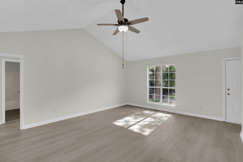 Property image 2 of 518 Saddlebrooke Lane in Whiteford, Lexington, SC 29072