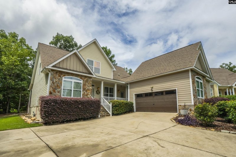 Property image 3 of 157 Blue Wing Drive in Pintail Point, Gilbert, SC 29054-8487