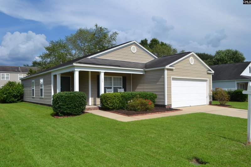 Property image 2 of 125 Blue Pine Lane in Timberland Place, Lexington, SC 29073