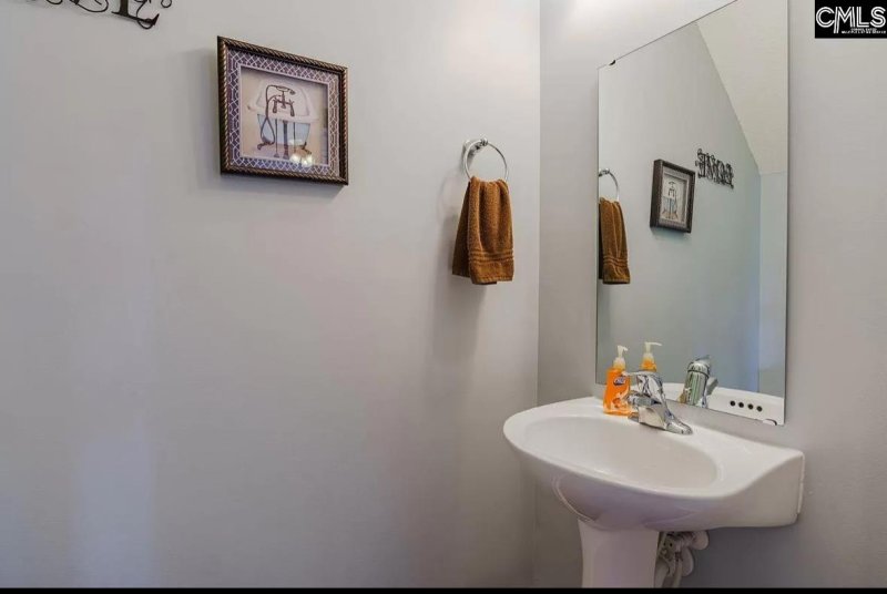 Property image 4 of 204 Meyer Lane in Brookhaven, Columbia, SC 29229