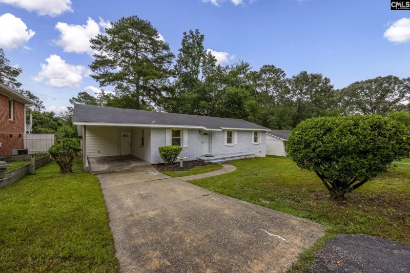 Property image 2 of 1711 Long Shadow Lane in Woodfield Park, Columbia, SC 29223