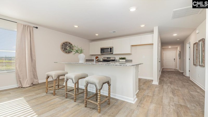 Property image 4 of 568 Edgetree Drive in Hunters Branch, Hopkins, SC 29061