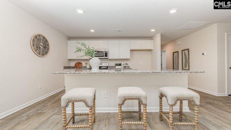 Property image 5 of 568 Edgetree Drive in Hunters Branch, Hopkins, SC 29061