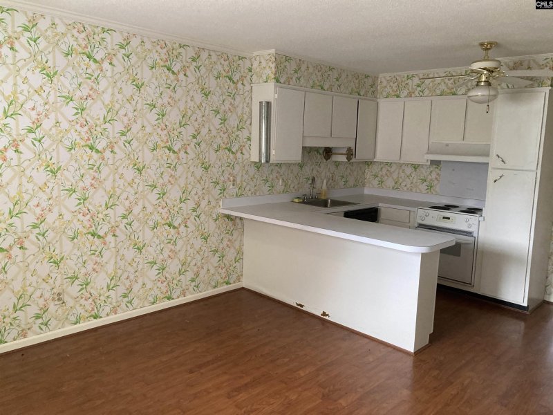 Property image 3 of 1602 Dalloz Road Unit C in Williamsburg Sq, Columbia, SC 29204