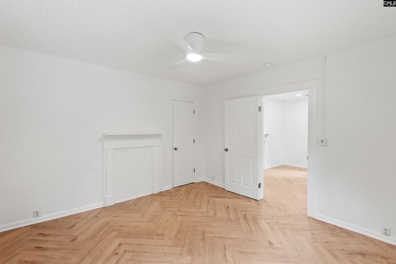 Property image 5 of 907 Beaufort Street in Earlewood, Columbia, SC 29201