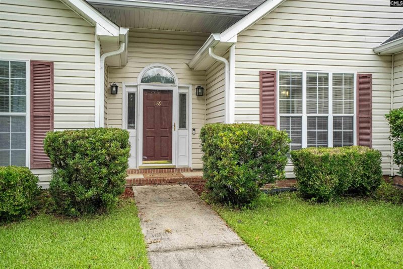 Property image 5 of 189 Pond Oak Lane in Chestnut Hill Plantation, Columbia, SC 29212