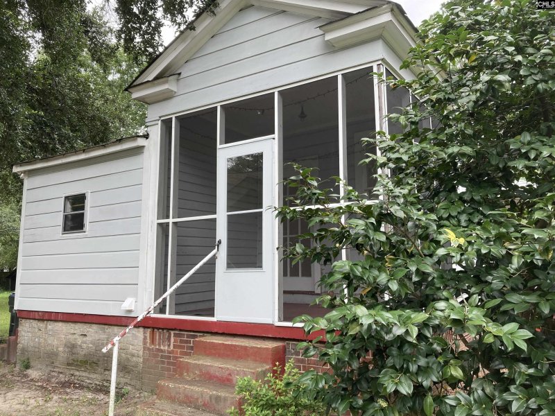 Property image 3 of 4024 Verner Street in Atascadero Hills, Columbia, SC 29204-4335