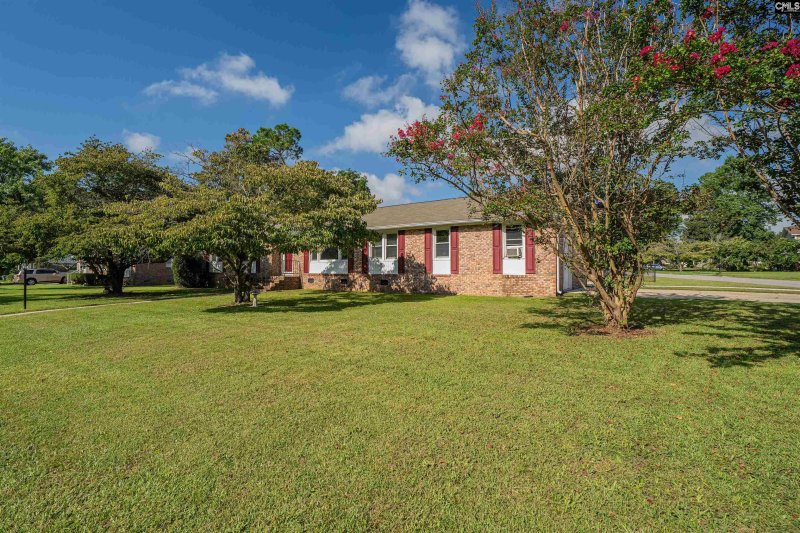 Property image 2 of 1001 Rockwood Road in Knollwood, Columbia, SC 29209