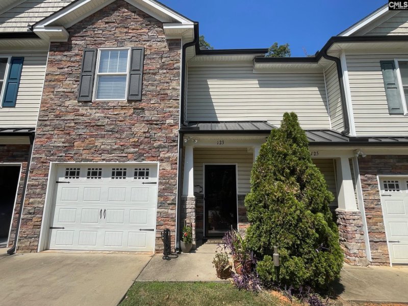 Millcreek Townhomes / Cottages, Lexington Community