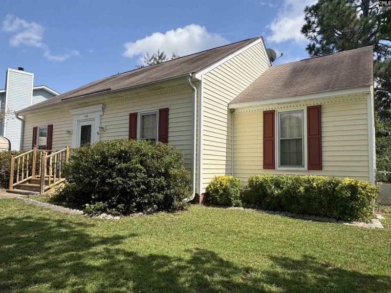 Property image 4 of 110 Carlsbad Court in Hamlet South, West Columbia, SC 29170