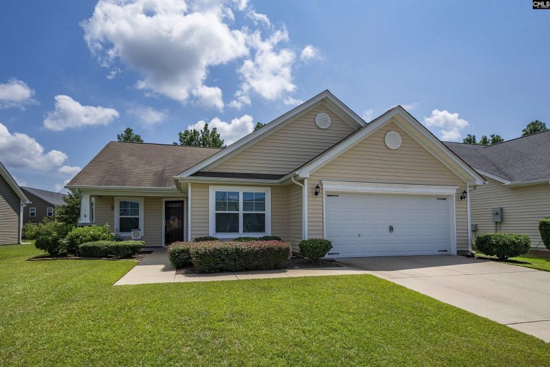 Property image 2 of 213 Bonnie View Court in Persimmon Grove, Lexington, SC 29072-8352