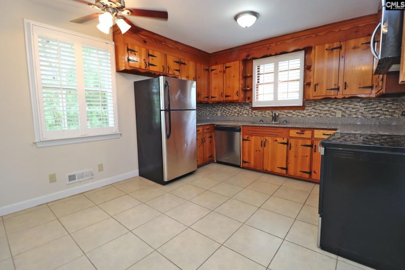 Property image 2 of 422 Edisto Avenue in Wales Garden, Columbia, SC 29205