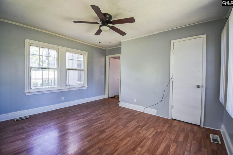 Property image 5 of 804 Columbia College Drive in College View, Columbia, SC 29203