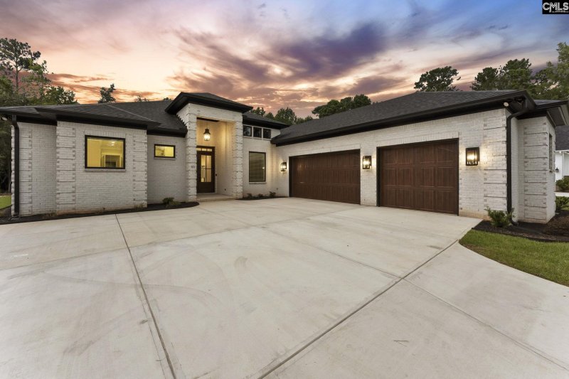 Edgewater Shores, Prosperity Community