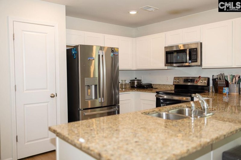 Property image 4 of 140 King S Parish Court in Kings Parish, Columbia, SC 29209