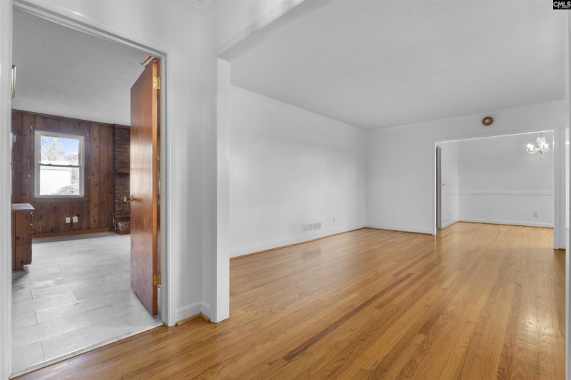 Property image 4 of 7749 Dartmore Lane in Windsor Lake Park, Columbia, SC 29223-2542