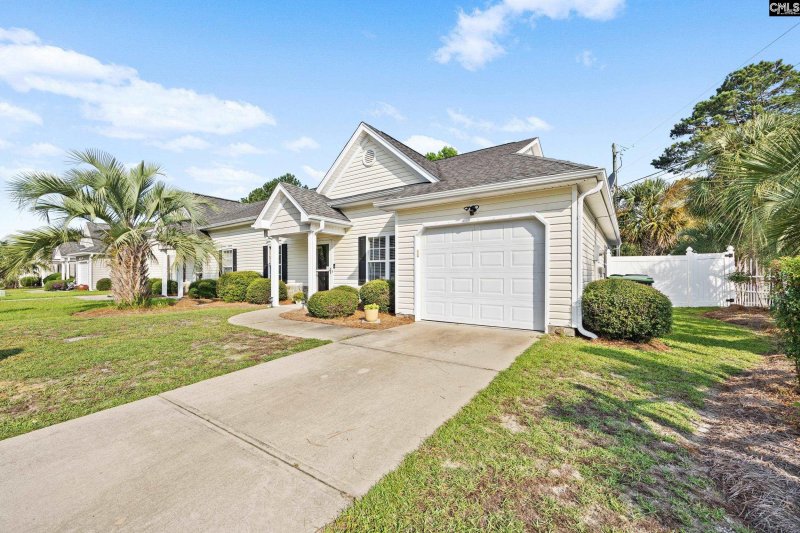 Property image 2 of 104 Ridge Terrace Lane in Ridge Terrace, Lexington, SC 29073