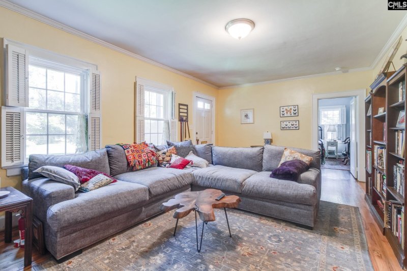 Property image 4 of 2904 Stratford Road in Forest Hills, Columbia, SC 29204