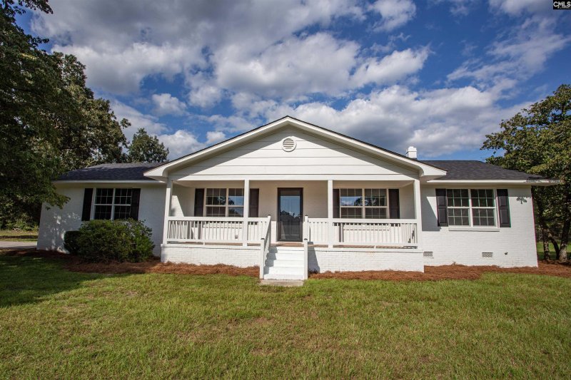 Pickett Thomas Acres, Camden Community