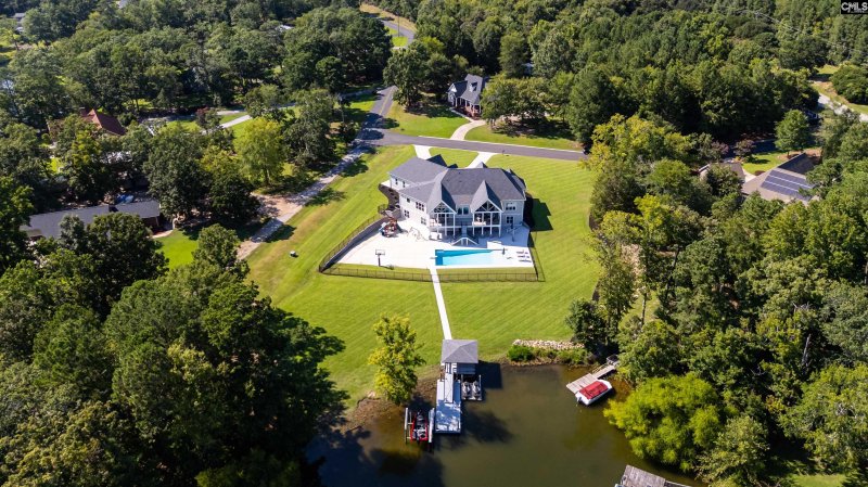 Property image 4 of 42 Sommerset Place in The Pointes Of Plantation Pointe, Prosperity, SC 29127