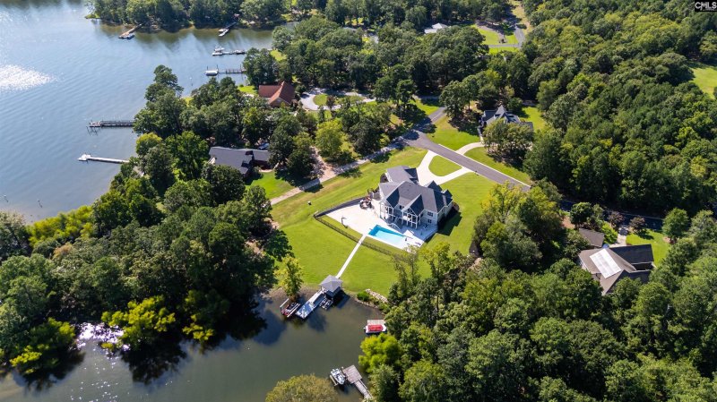 Property image 5 of 42 Sommerset Place in The Pointes Of Plantation Pointe, Prosperity, SC 29127