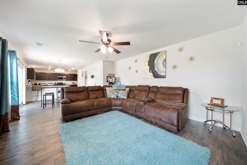 Property image 4 of 336 Crooked Pine Court in Honeytree Glenn, Hopkins, SC 29061