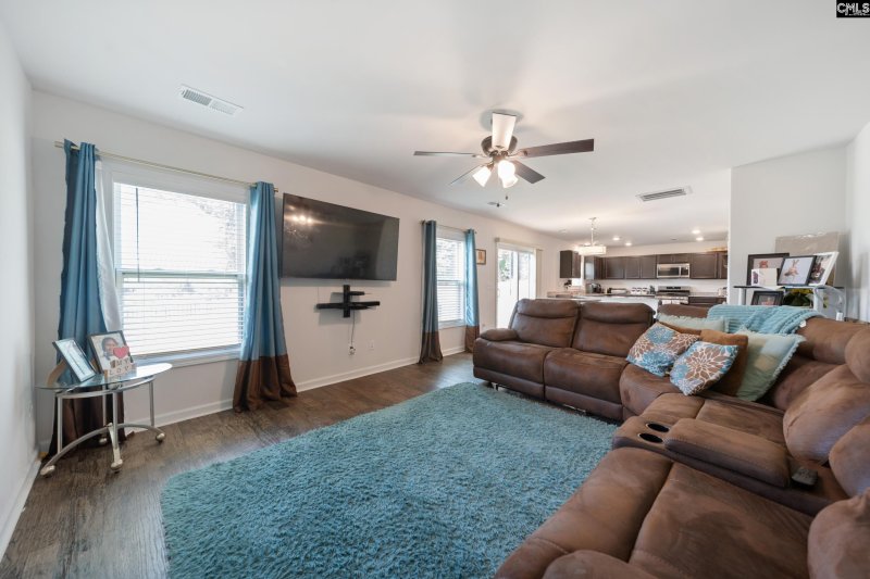 Property image 5 of 336 Crooked Pine Court in Honeytree Glenn, Hopkins, SC 29061