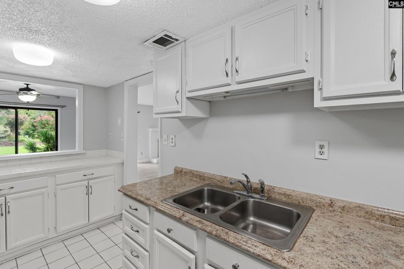 Property image 4 of 111 Lionsgate Drive in Lionsgate, Columbia, SC 29223