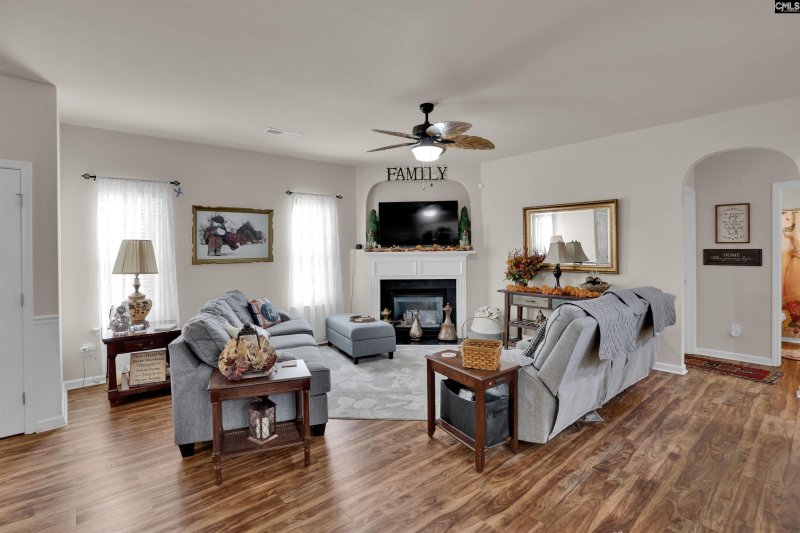 Property image 2 of 147 Meadow Saffron Drive in Autumn Woods West, Lexington, SC 29073