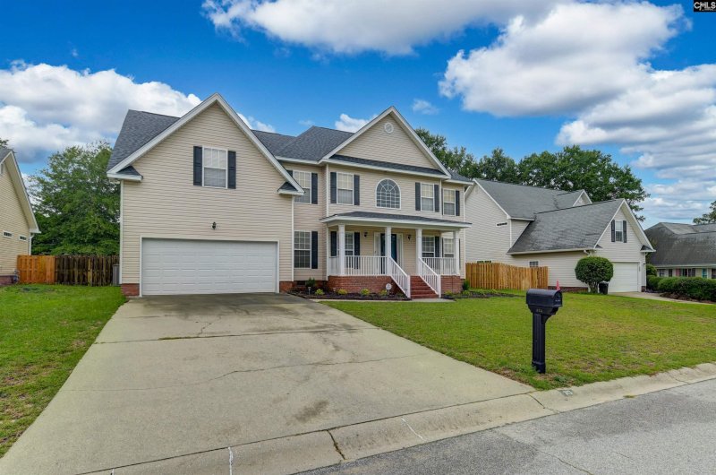 Property image 4 of 313 Oneil Lane in Kellers Pond, Lexington, SC 29072