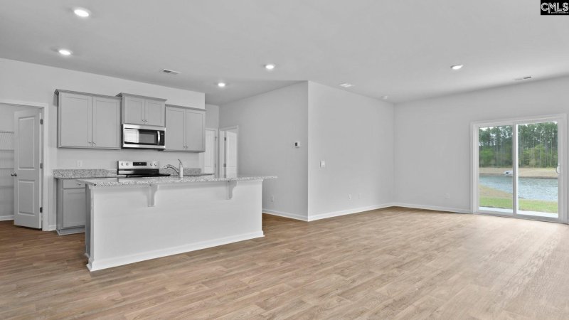 Property image 4 of 201 Livingston Woods Drive in Livingston Woods, Irmo, SC 29063