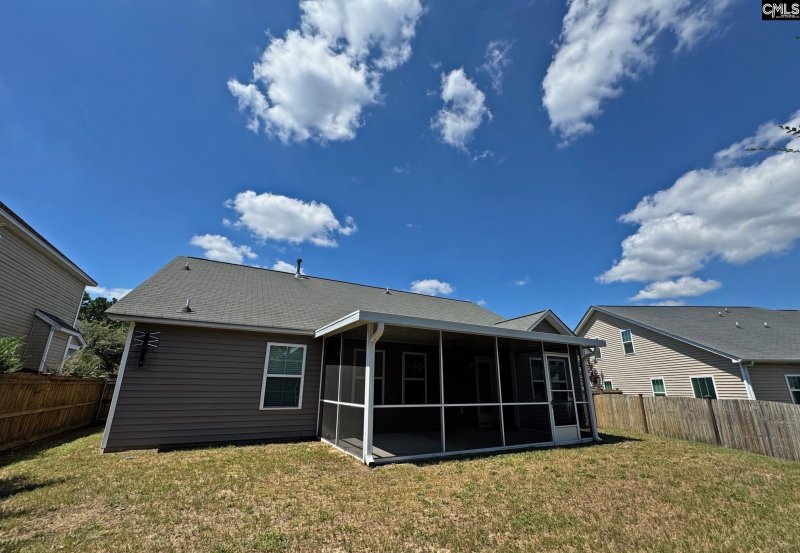 Property image 2 of 567 Blue Ledge Circle in Persimmon Grove, Lexington, SC 29072