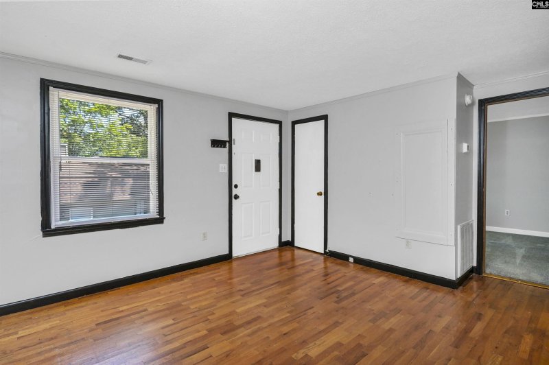 Property image 3 of 918 King Street in Olde Shandon, Columbia, SC 29205