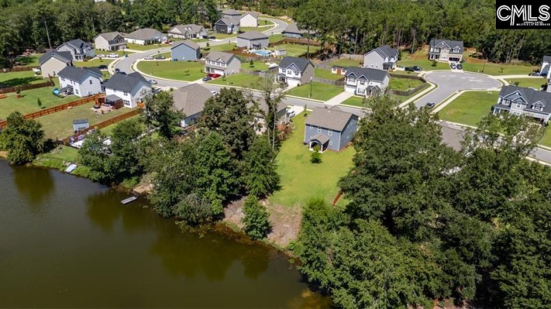 Property image 2 of 153 Shadowbrook Way in Friendship Hill Farms, Camden, SC 29020