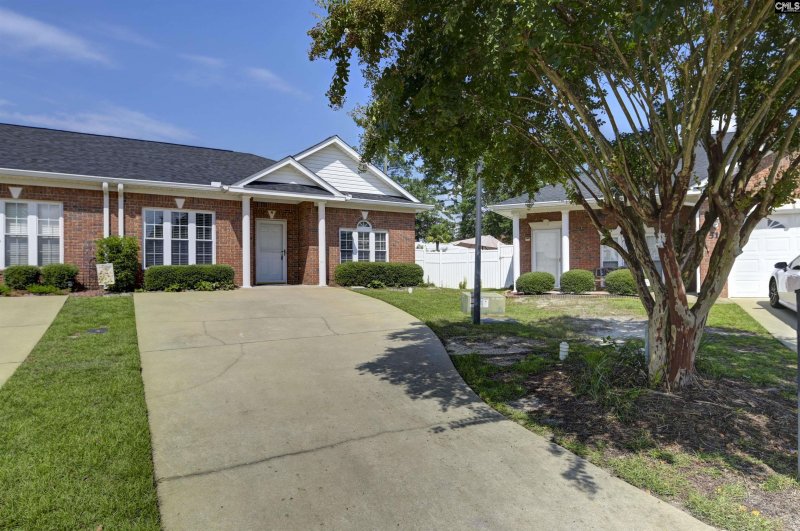 Property image 2 of 49 Crescent Moon Court in The Palmettos, Lexington, SC 29072