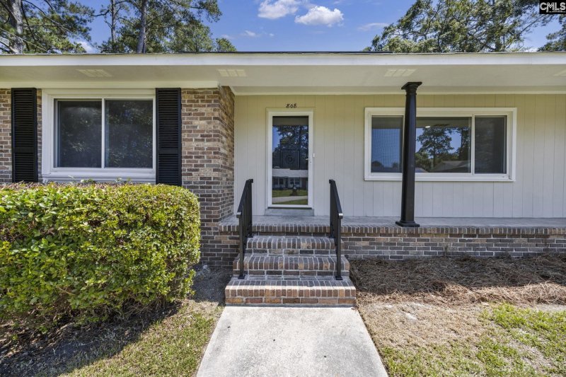 Property image 2 of 808 Danbury Drive in North 21 Terrace, Columbia, SC 29203