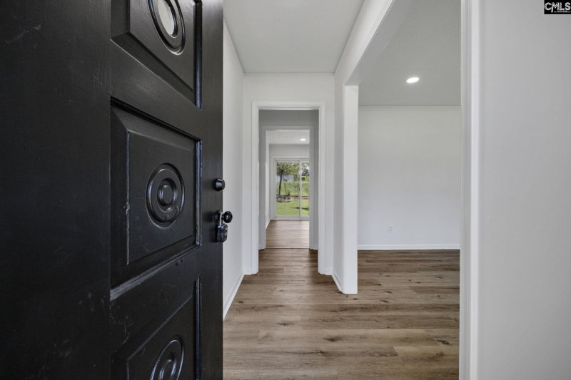 Property image 3 of 808 Danbury Drive in North 21 Terrace, Columbia, SC 29203